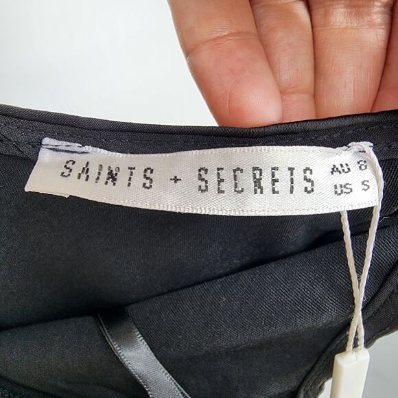 Saints + Secrets Black Square Neck Strappy Back Tie Side Zip Dress Size Small - Picture 4 of 7